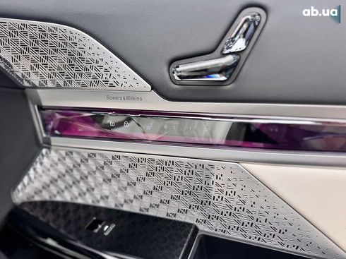 BMW i7 2023 - фото 23