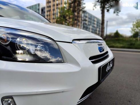 Toyota RAV4 2013 - фото 29