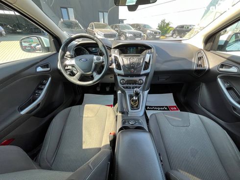 Ford Focus 2014 белый - фото 11