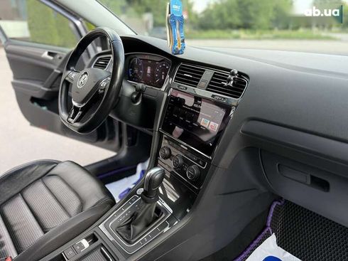 Volkswagen e-Golf 2020 - фото 27