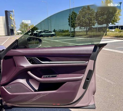 Porsche Taycan 2020 - фото 17