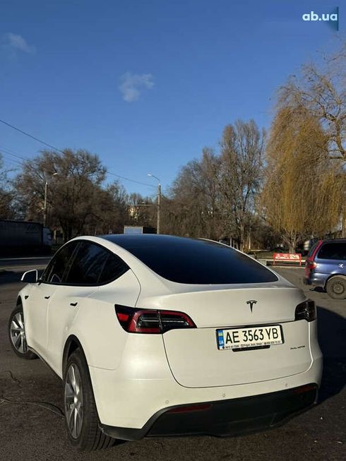 Tesla Model Y 2021 - фото 5