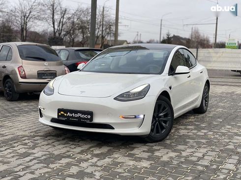 Tesla Model 3 2022 - фото 8