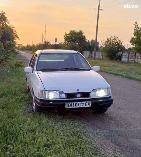 Ford Sierra 1990 белый - фото 2