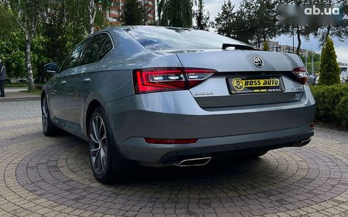 Skoda Superb 2018 - фото 5