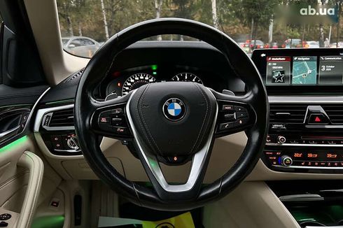 BMW 5 серия 2017 - фото 13