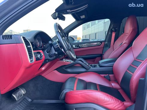 Porsche Cayenne 2019 серый - фото 22