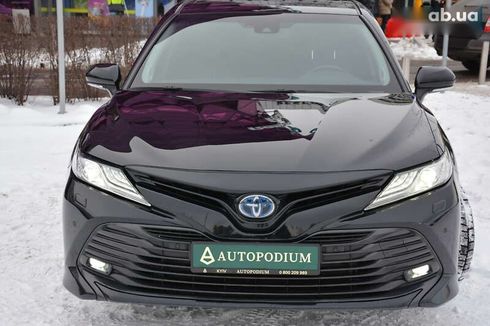 Toyota Camry 2019 - фото 6