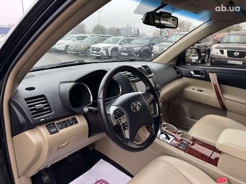 Toyota Highlander 2013 - фото 12