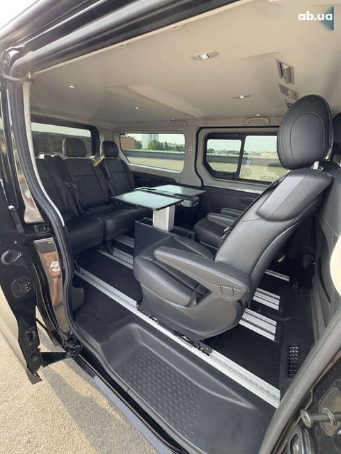 Renault Trafic 2019 - фото 16