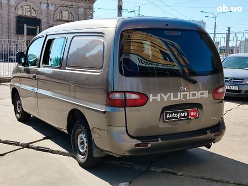 Hyundai H 200 2000 коричневый - фото 8