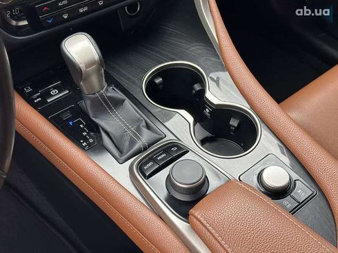 Lexus RX 2018 - фото 28