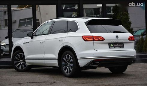 Volkswagen Touareg 2019 - фото 8