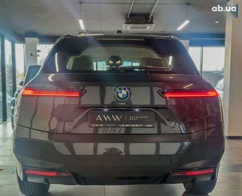 BMW iX 2022 - фото 13