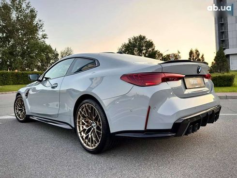 BMW M4 2025 - фото 10
