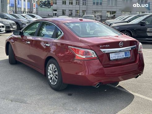 Nissan Altima 2015 - фото 6