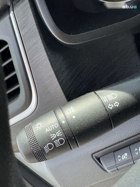 Renault Trafic 2021 - фото 21
