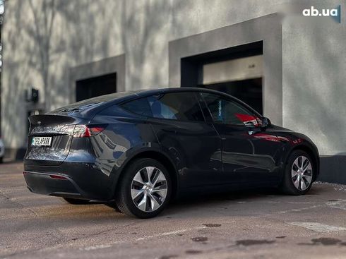 Tesla Model Y 2024 - фото 8