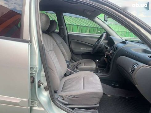 Nissan Almera 2007 - фото 12