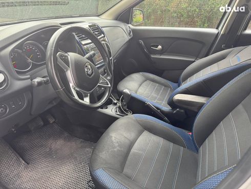 Renault Sandero 2020 белый - фото 32