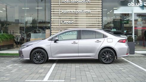 Toyota Corolla 2020 - фото 3
