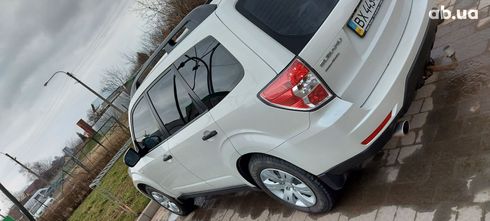 Subaru Forester 2011 белый - фото 13