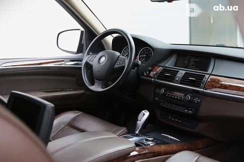 BMW X5 2010 - фото 14