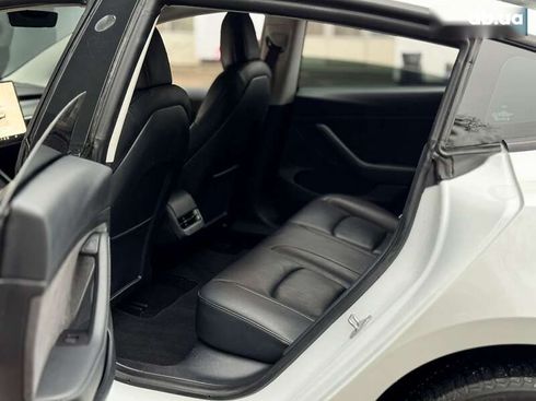 Tesla Model 3 2022 - фото 15