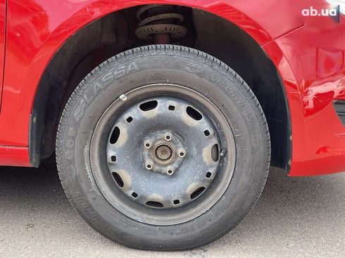Skoda Fabia 2014 - фото 10
