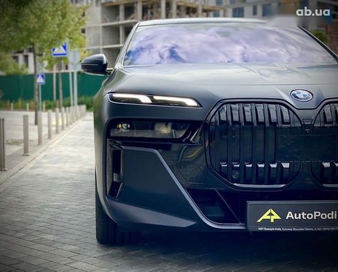 BMW i7 2022 - фото 6