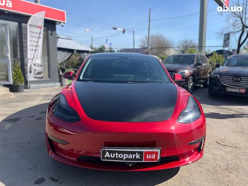 Tesla Model 3 2018 красный - фото 2