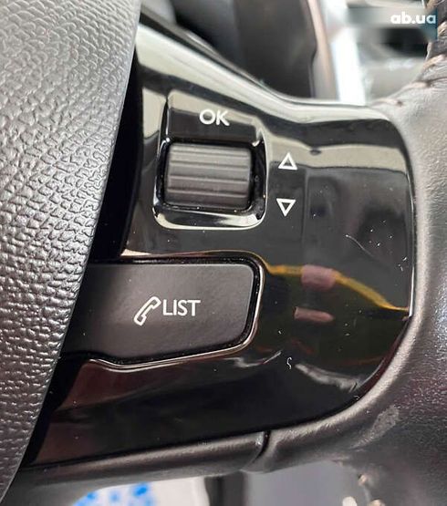 Peugeot 308 2019 - фото 15