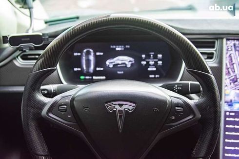 Tesla Model S 2016 - фото 18