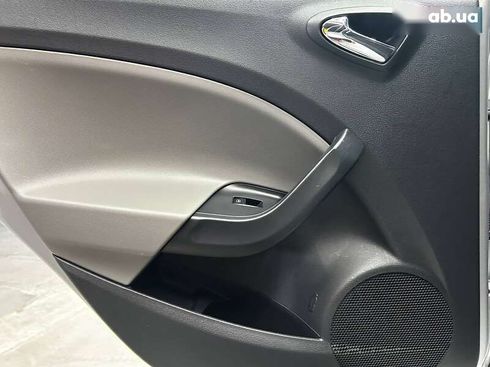 SEAT Ibiza 2010 - фото 20