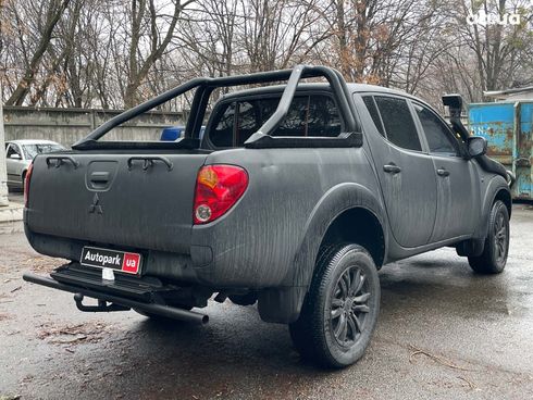 Mitsubishi l 200 2008 черный - фото 7