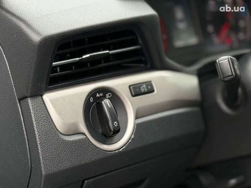 Volkswagen Passat 2020 - фото 21