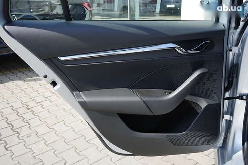 Skoda Octavia 2020 - фото 25