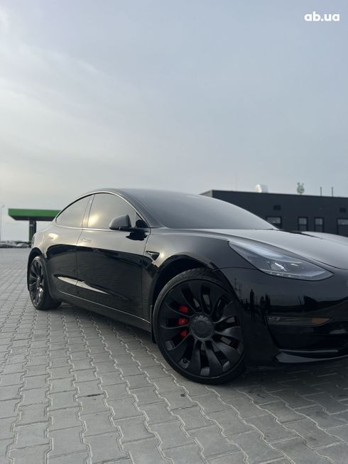 Tesla Model 3 2022 - фото 8