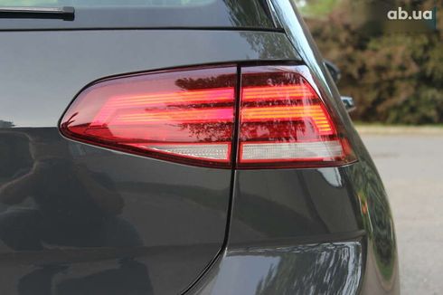 Volkswagen e-Golf 2020 - фото 17