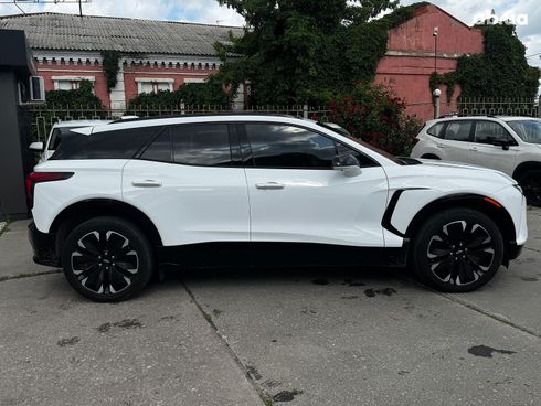 Chevrolet Blazer 2024 белый - фото 10