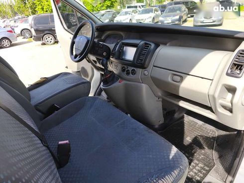 Renault Trafic 2008 - фото 9