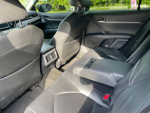 Toyota Camry 2017 черный - фото 21