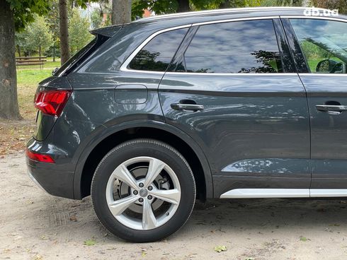 Audi Q5 2020 серый - фото 8