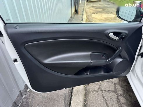 SEAT Ibiza 2010 - фото 16