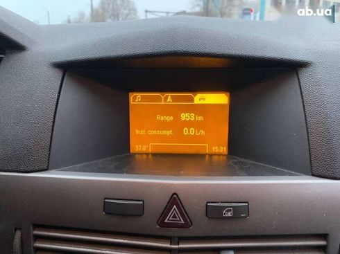 Opel Astra 2006 - фото 17