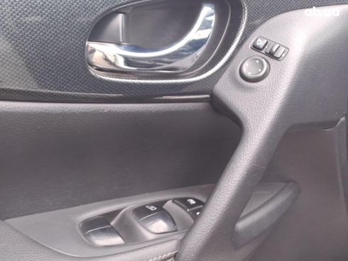 Nissan X-Trail 2017 белый - фото 15