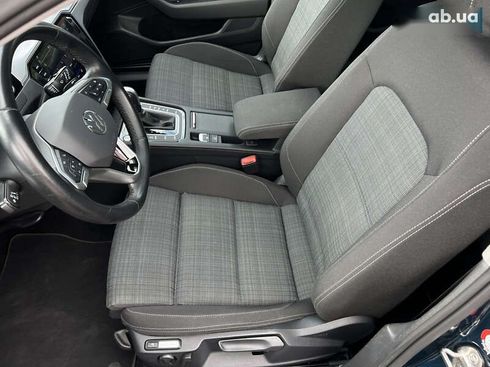 Volkswagen Passat 2022 - фото 29