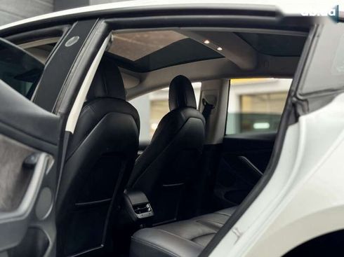 Tesla Model 3 2022 - фото 16