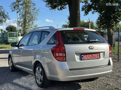 Kia Cee'd 2011 - фото 19