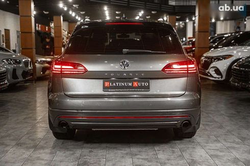 Volkswagen Touareg 2019 - фото 20